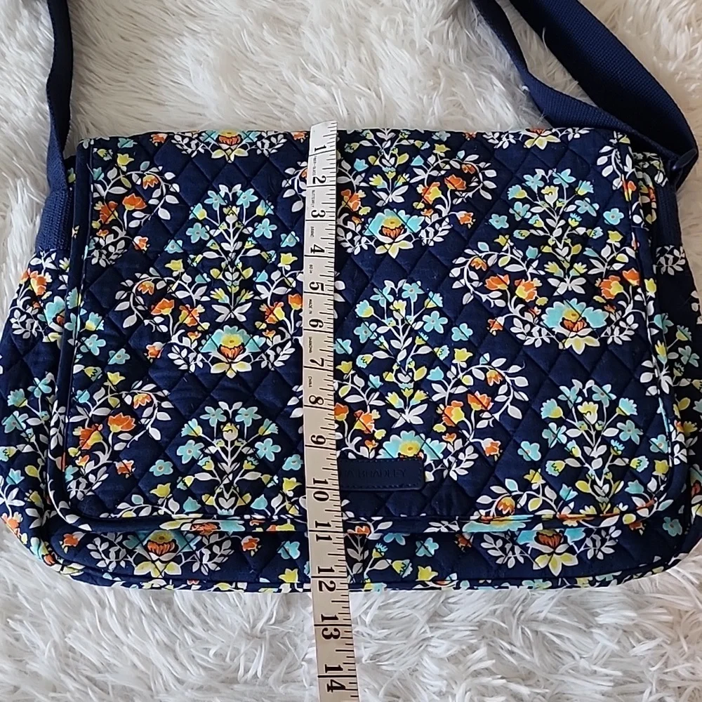 chic crossbody